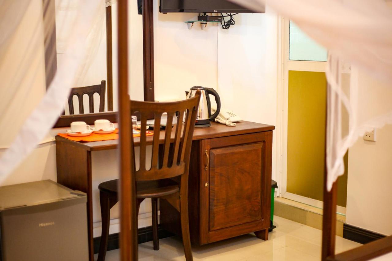 Mimoza Mirissa Bed & Breakfast エクステリア 写真