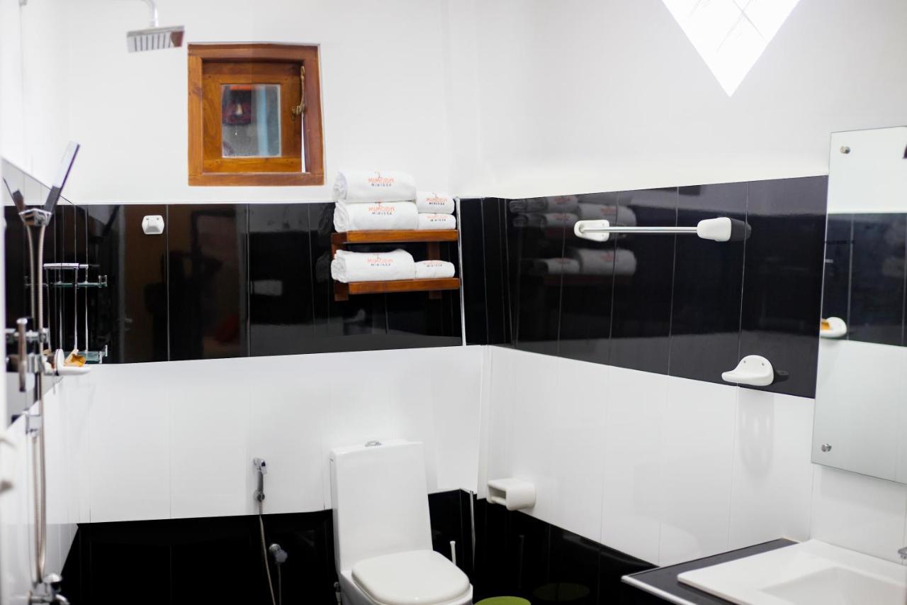 Mimoza Mirissa Bed & Breakfast エクステリア 写真